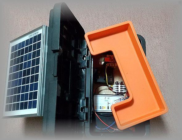 ソーラーとバッテリー標準装備すぐ使える電気柵ゴコーテクノス