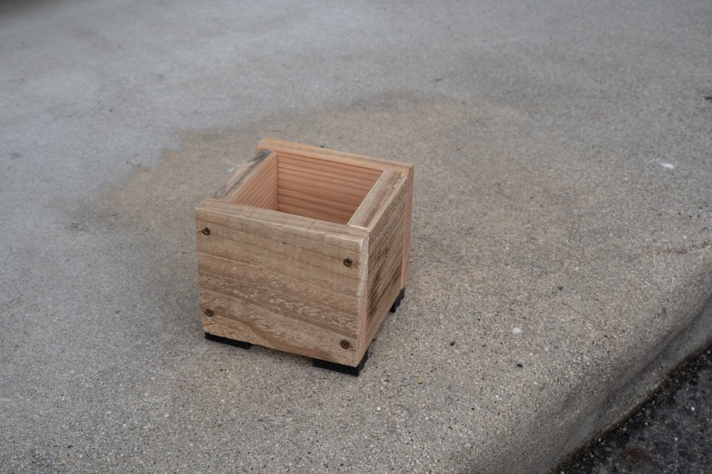 [WJ-001] OLD ASHIBA　ミニプランター　正方形1　105×105　Ｈ100の画像