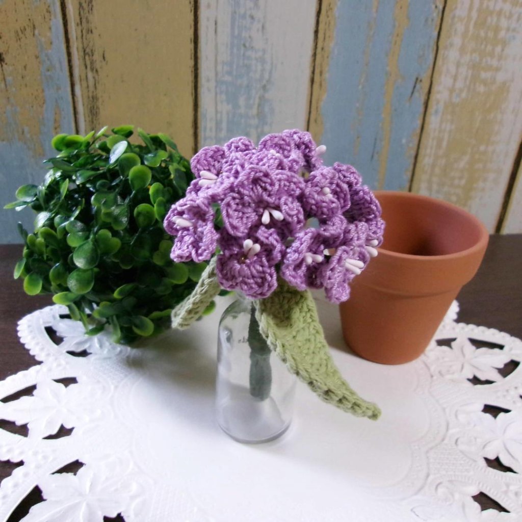 あじさいモチーフ　ハンドメイド　小瓶付きの画像