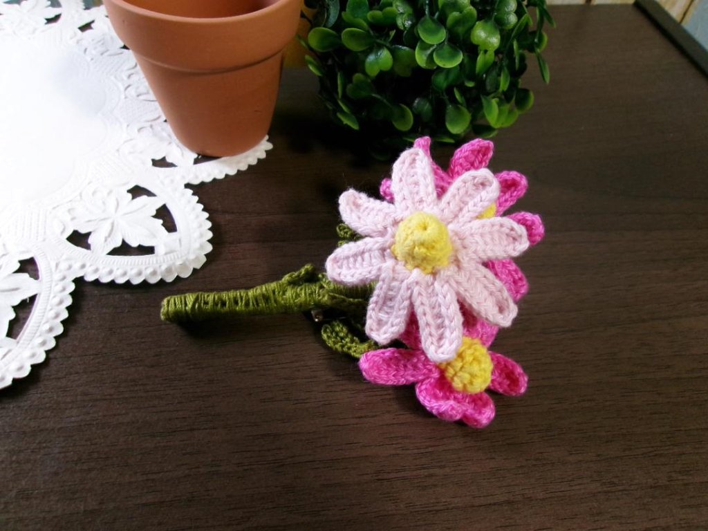 コスモスコサージュ　ハンドメイドの画像