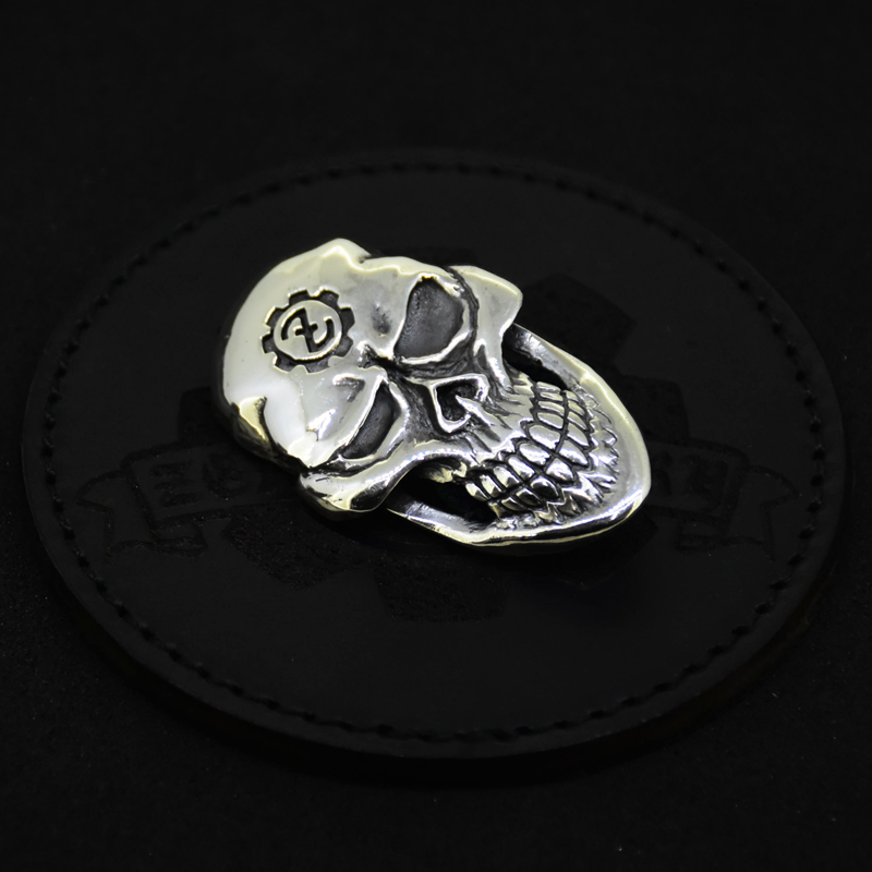 Stare Skull Pinbadgeの画像