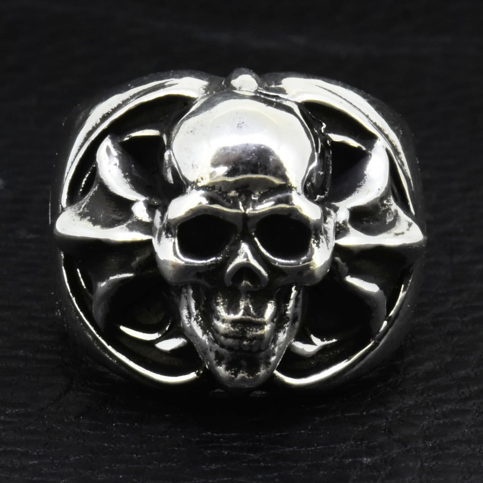 Round-Skull-Cross-Ring 画像