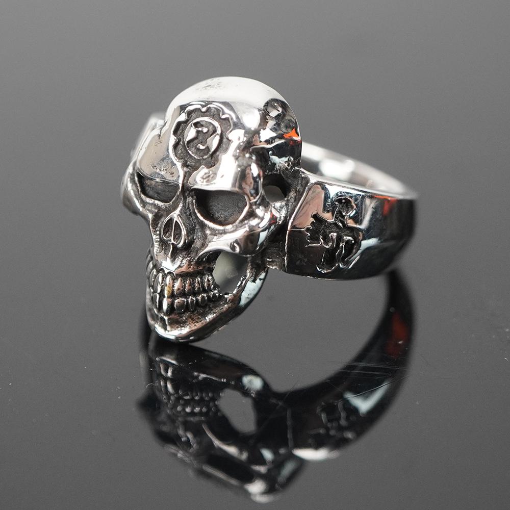 Stare-Skull-Ring の画像