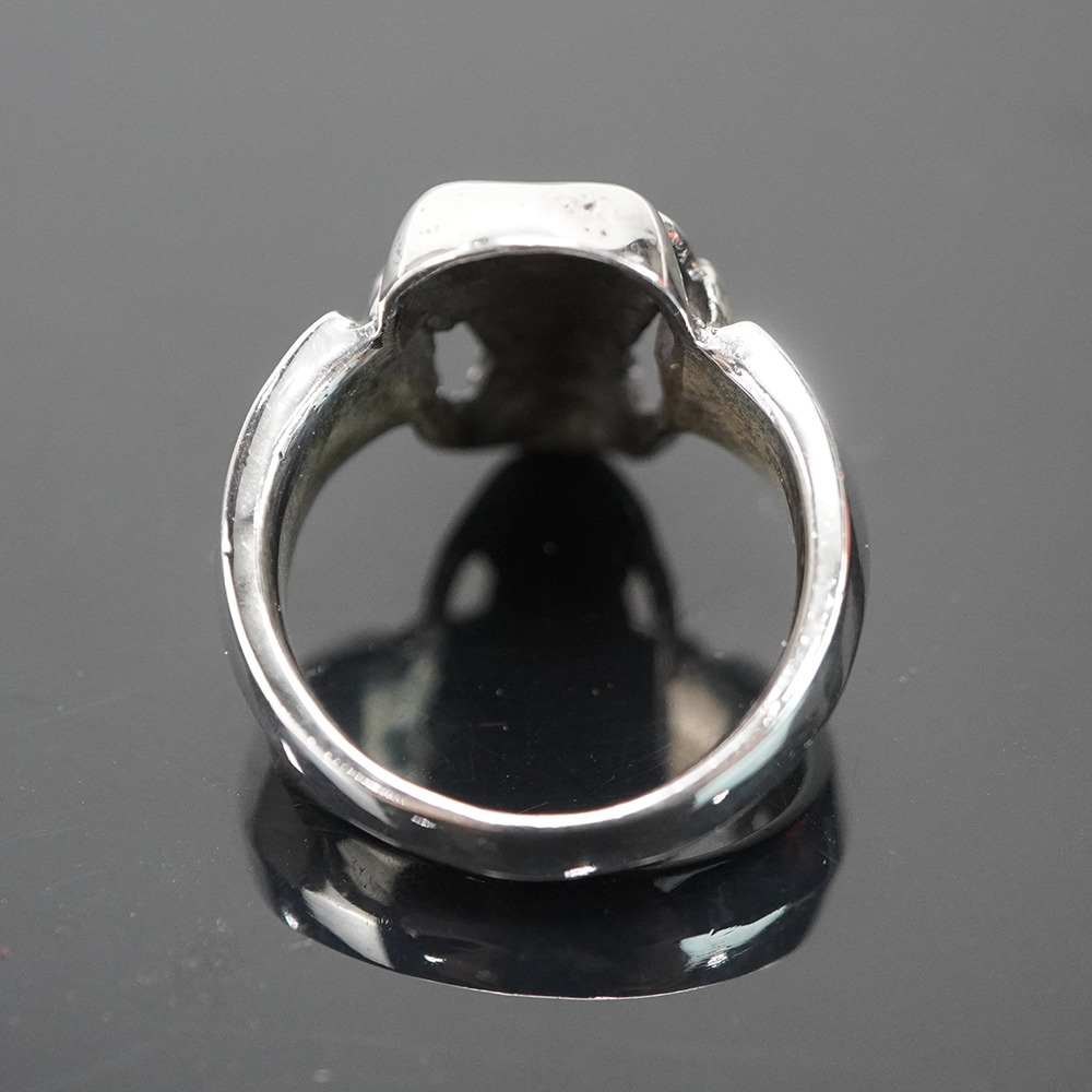 Stare-Skull-Ring の画像
