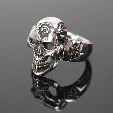 Stare-Skull-Ring の画像