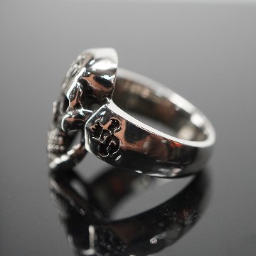 Stare-Skull-Ring の画像